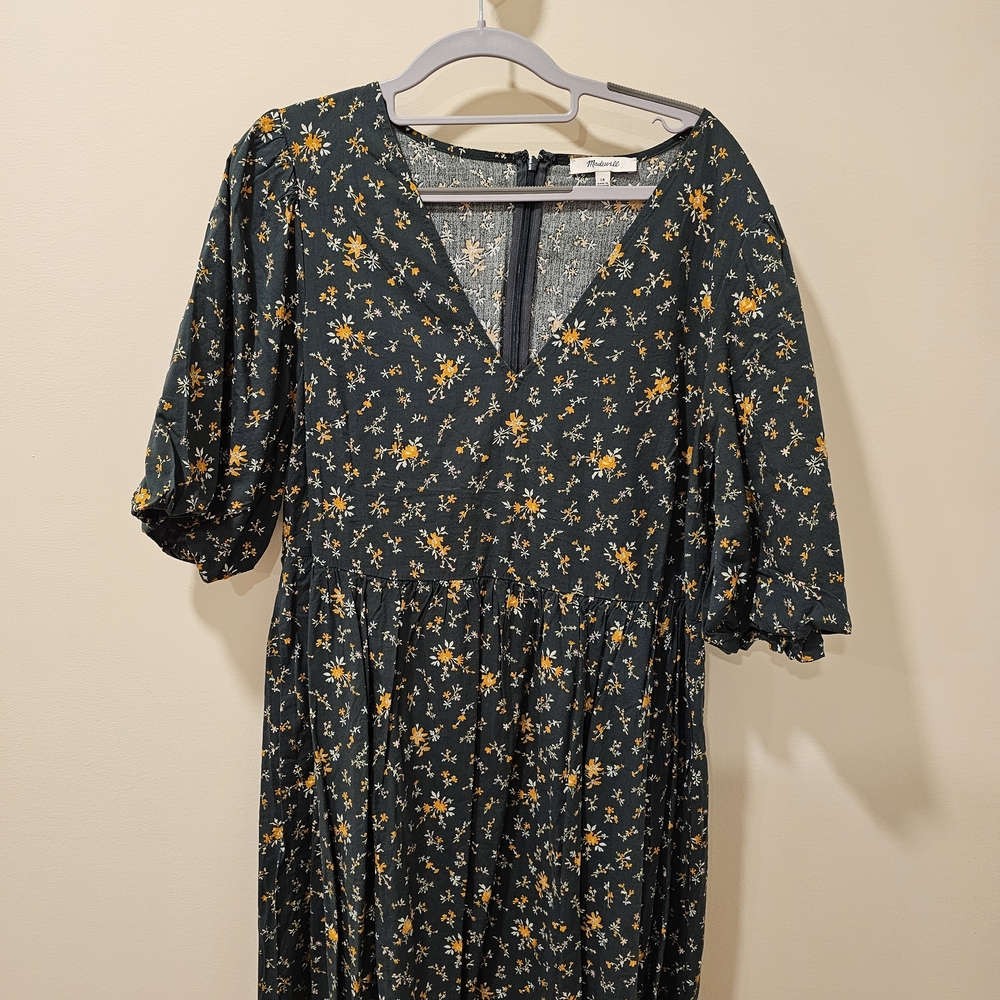 Madewell Poplin V-neck Bubble Sleeve Mini Dress in Fresh Sprigs - Picture 4 of 10